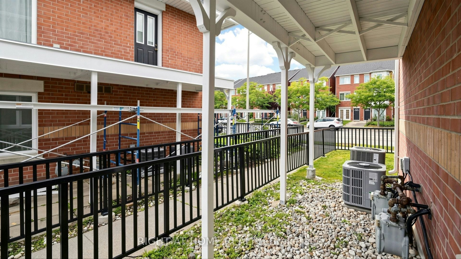 801-1701 Lampman Avenue, Burlington, ON, L7L 6R7 - 43