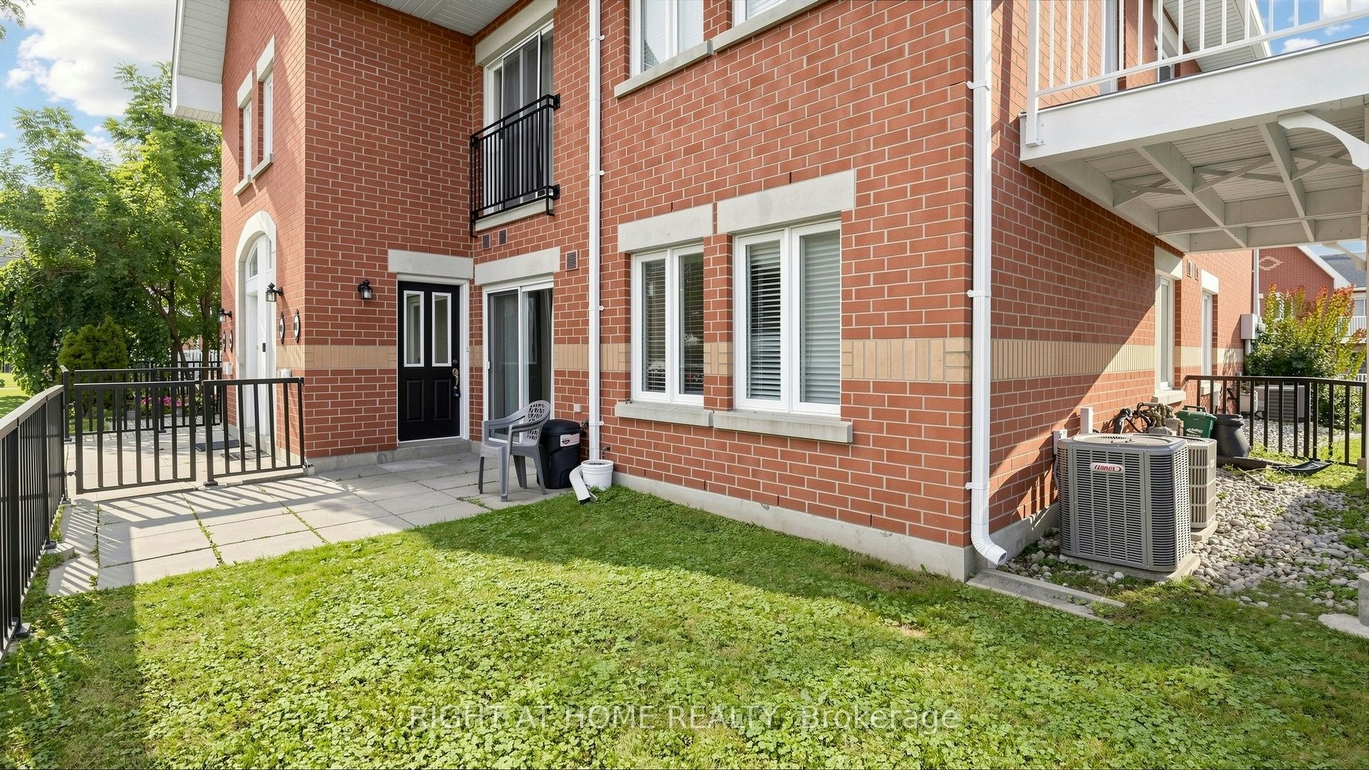 801-1701 Lampman Avenue, Burlington, ON, L7L 6R7 - 39