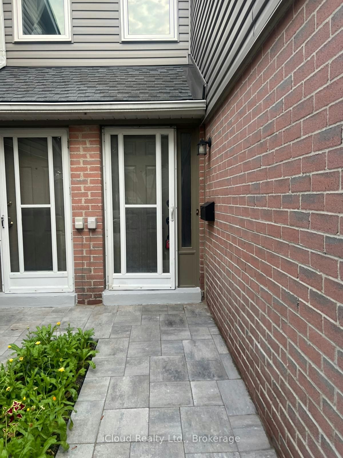59-3125 Fifth Line W, Mississauga, ON, L5L 3S8 - 3