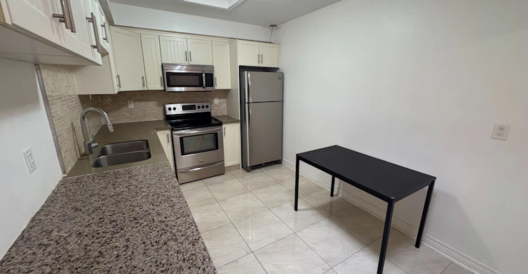 1-341 Lakeshore Road E, Oakville, ON, L6J 1J4 - 7