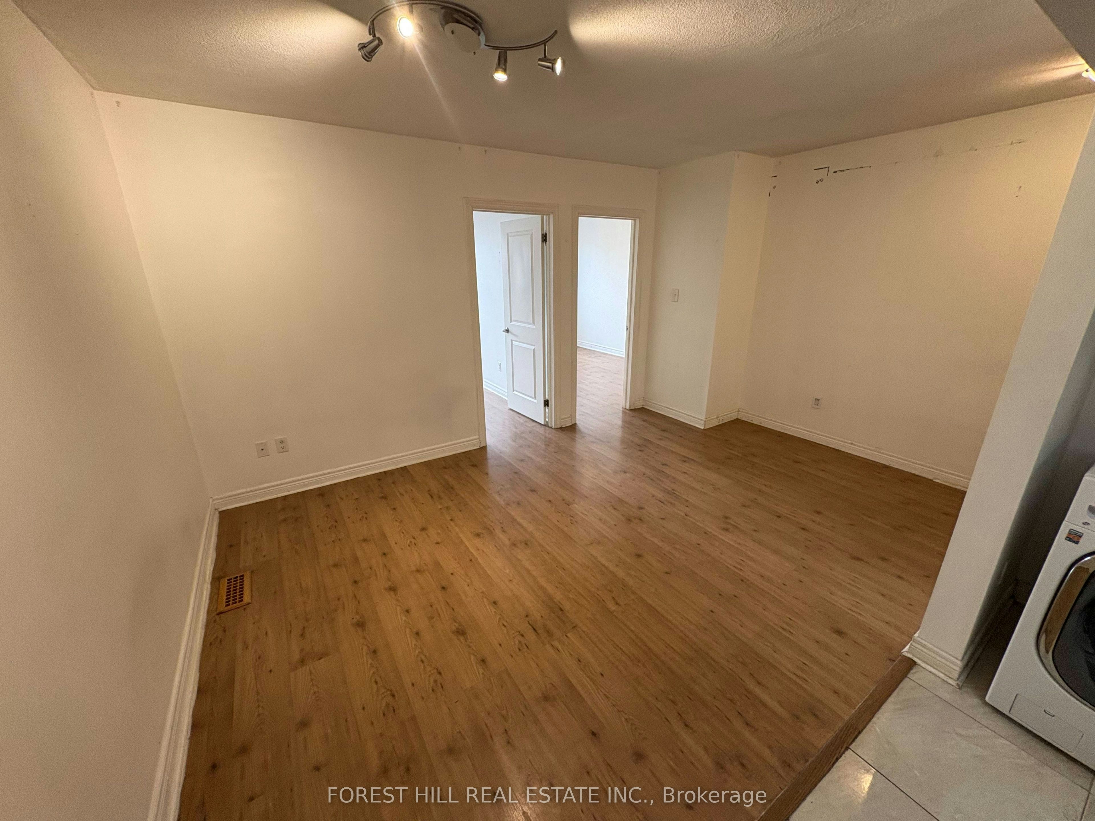 1-341 Lakeshore Road E, Oakville, ON, L6J 1J4 - 3