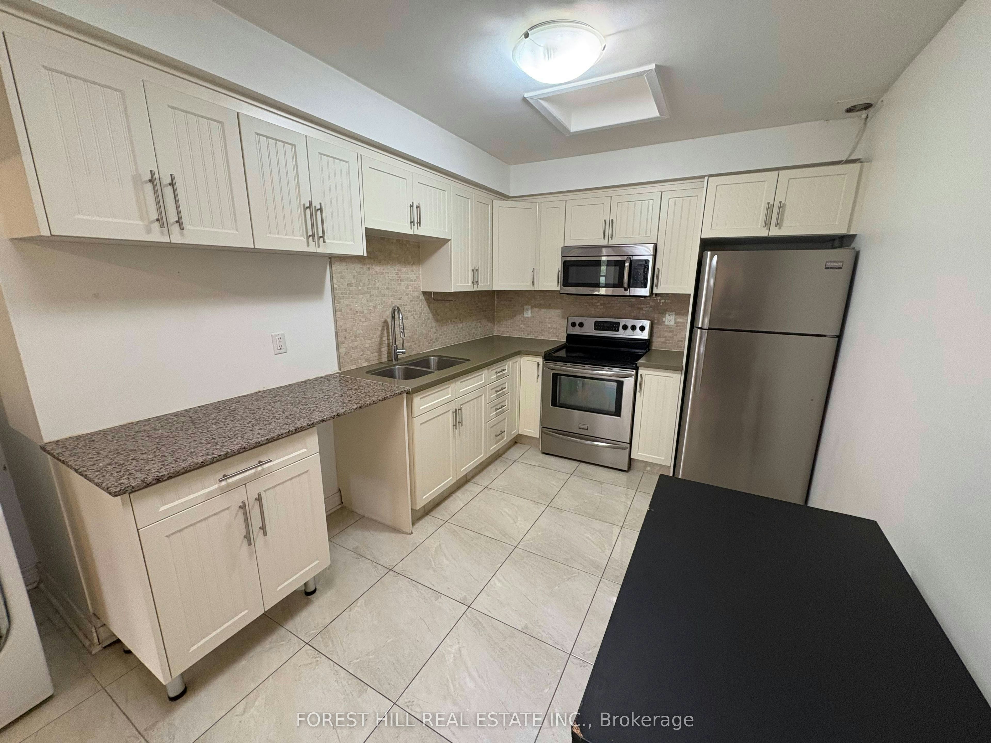 1-341 Lakeshore Road E, Oakville, ON, L6J 1J4 - 6