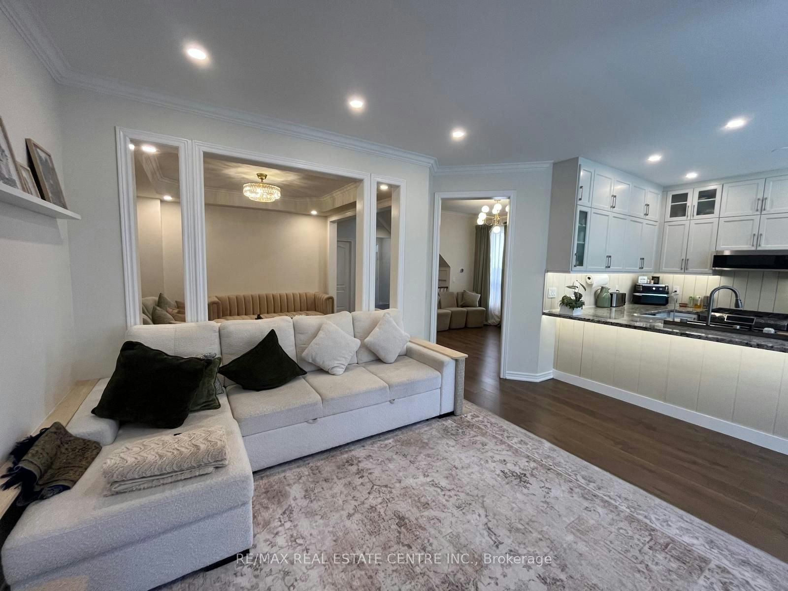 3570 Fountain Park Avenue, Mississauga, ON, L5M 7G1 - 24