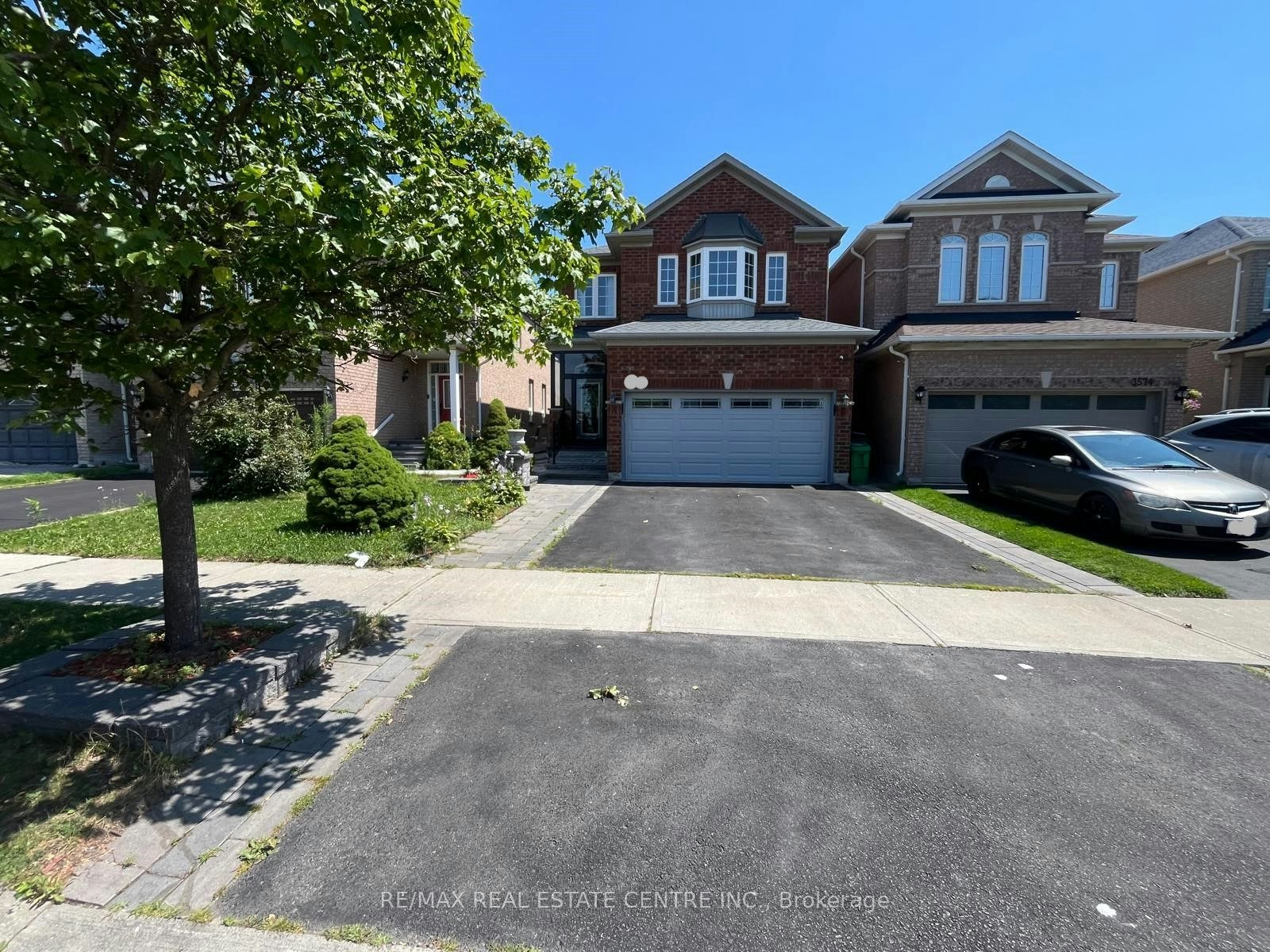 3570 Fountain Park Avenue, Mississauga, ON, L5M 7G1