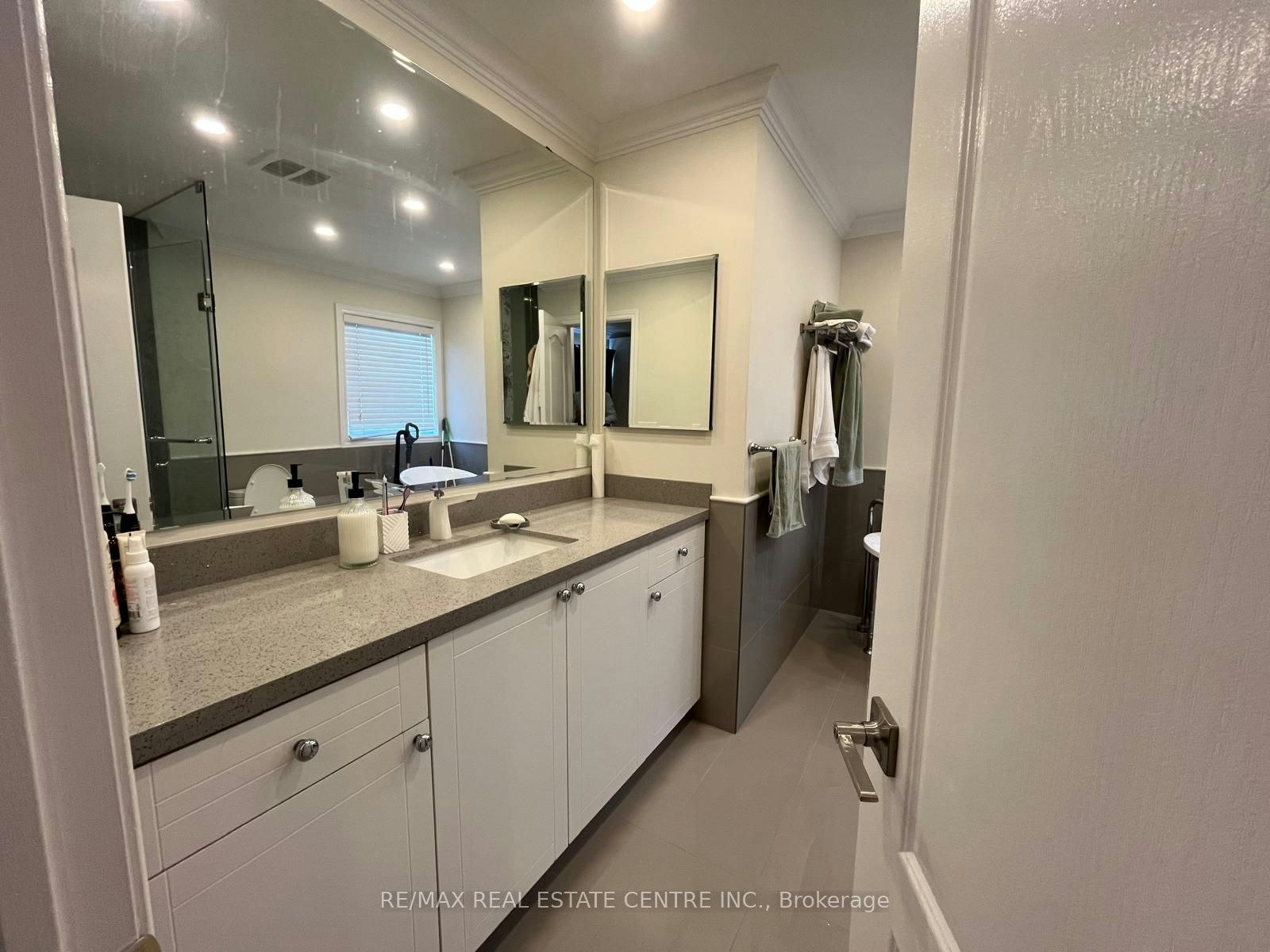 3570 Fountain Park Avenue, Mississauga, ON, L5M 7G1 - 34