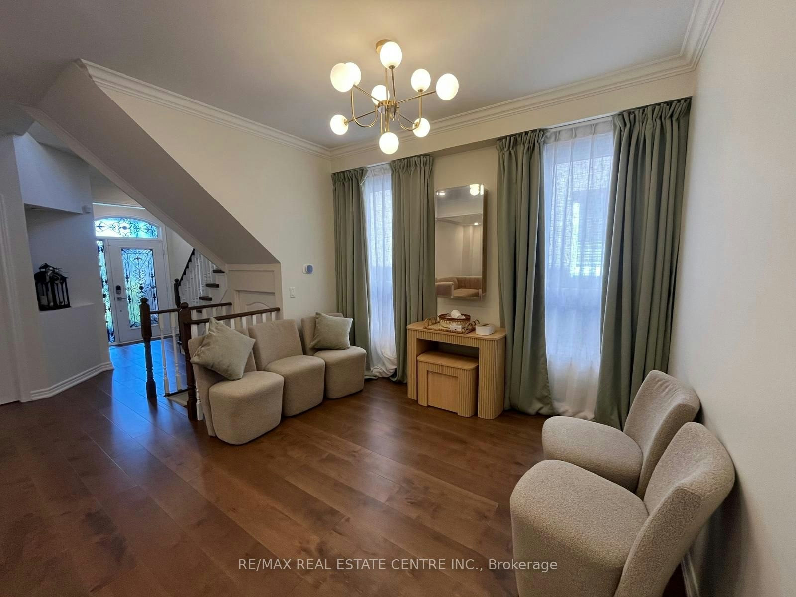 3570 Fountain Park Avenue, Mississauga, ON, L5M 7G1 - 9