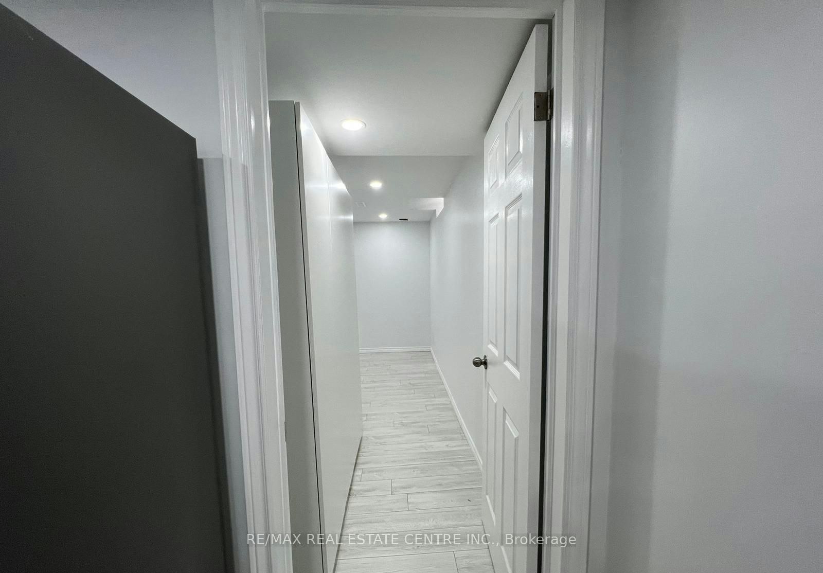 Bsmt-10 Chudleigh Avenue, Brampton, ON, L6X 0N1 - 8