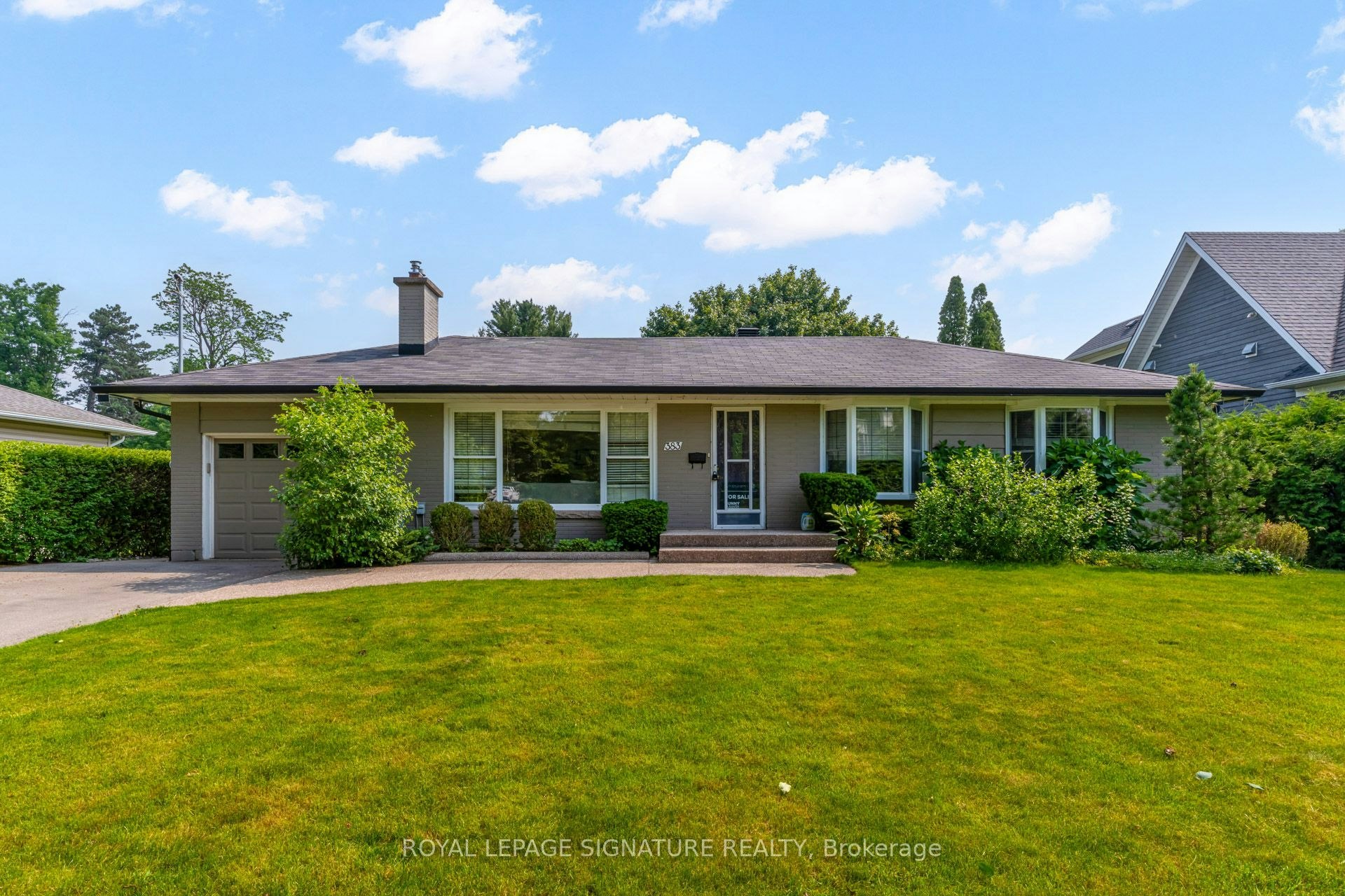 383 Maplehurst Avenue, Oakville, ON, L6L 4Y3