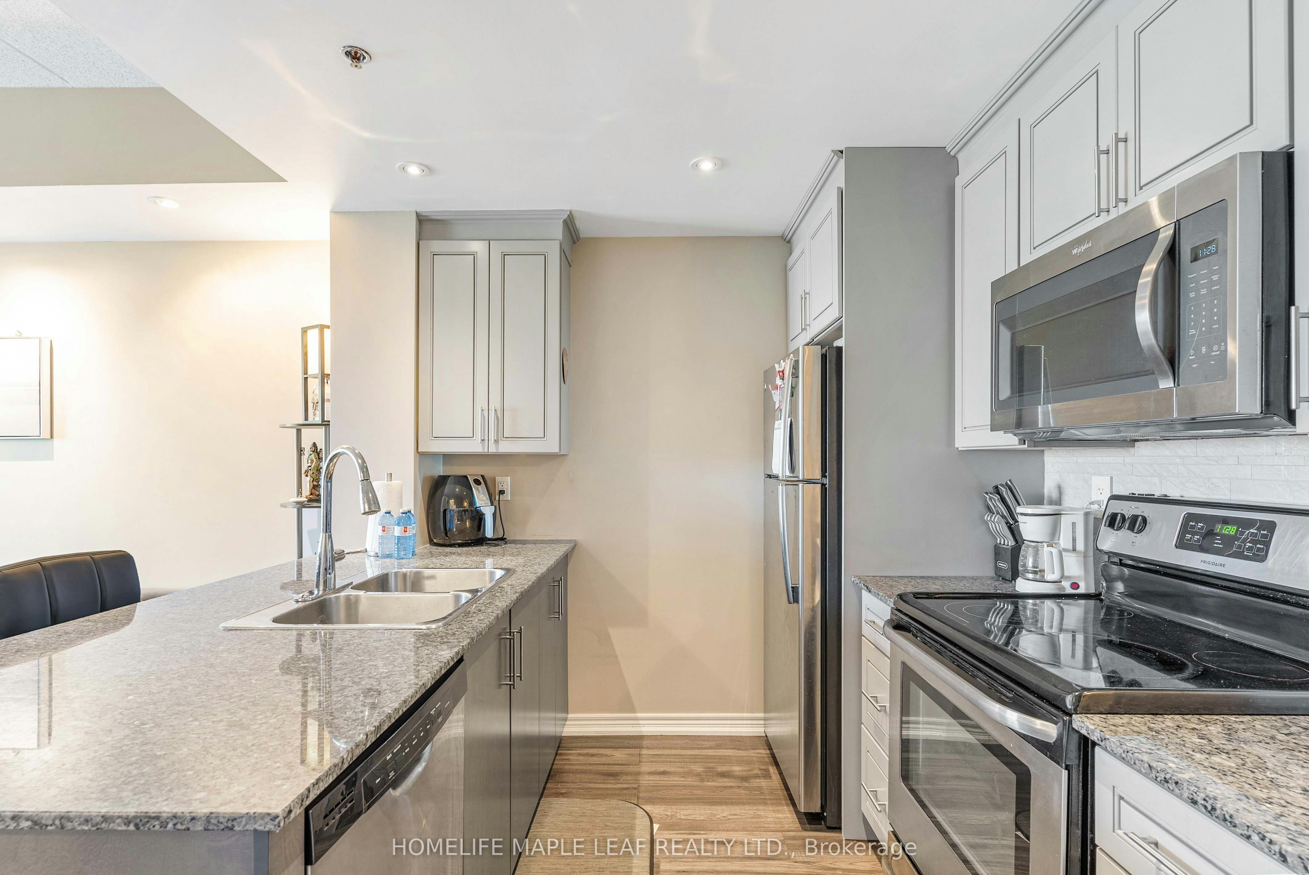 307-1421 Costigan Road, Milton, ON, L9T 2N4 - 18