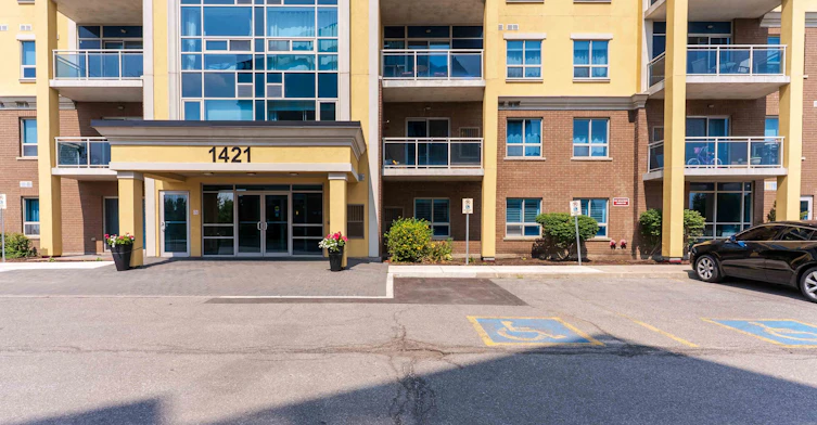 307-1421 Costigan Road, Milton, ON, L9T 2N4 - 3