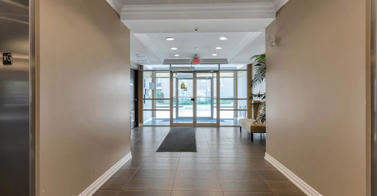 307-1421 Costigan Road, Milton, ON, L9T 2N4 - 5