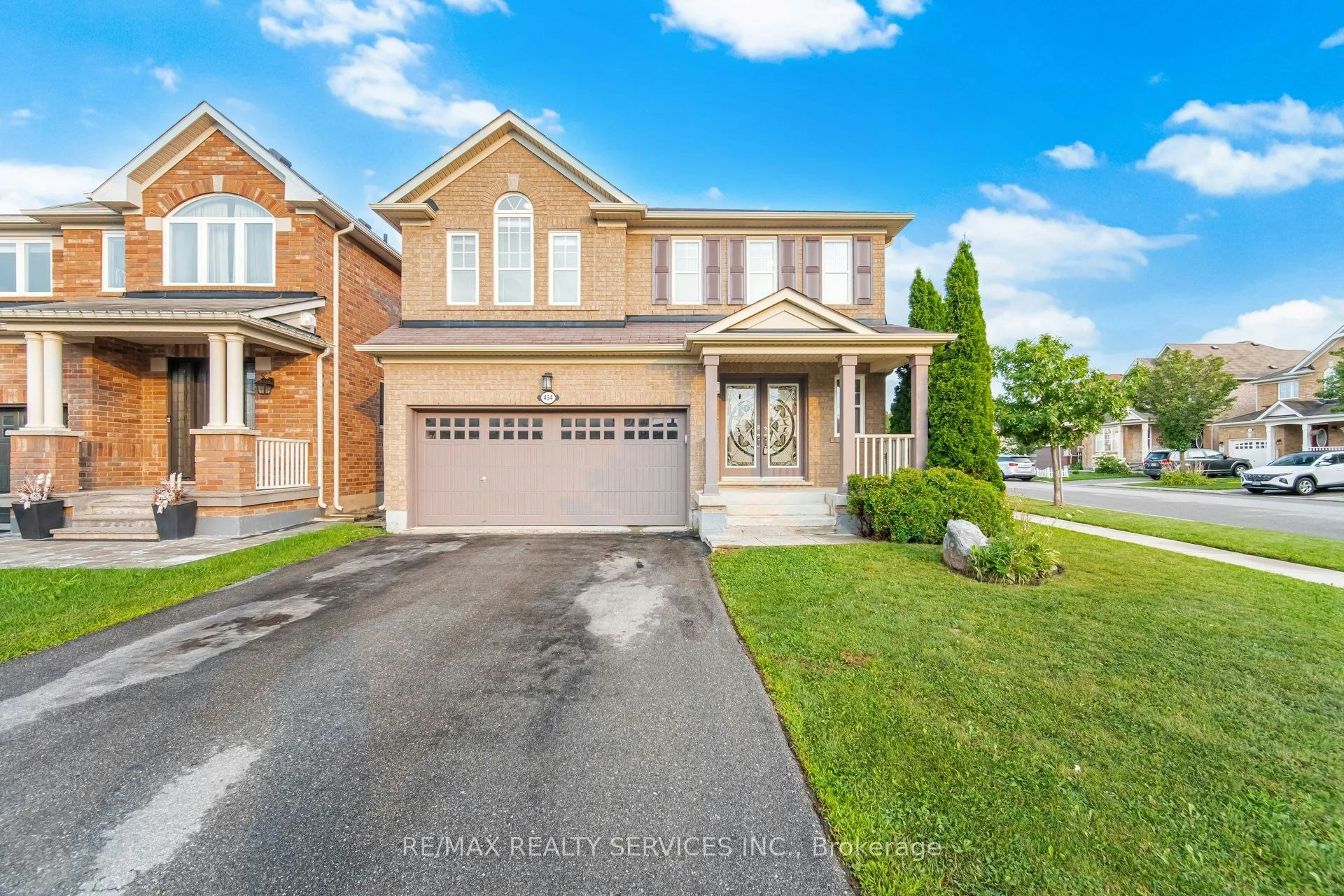 454 Grenke Place, Milton, ON, L9T 7T6