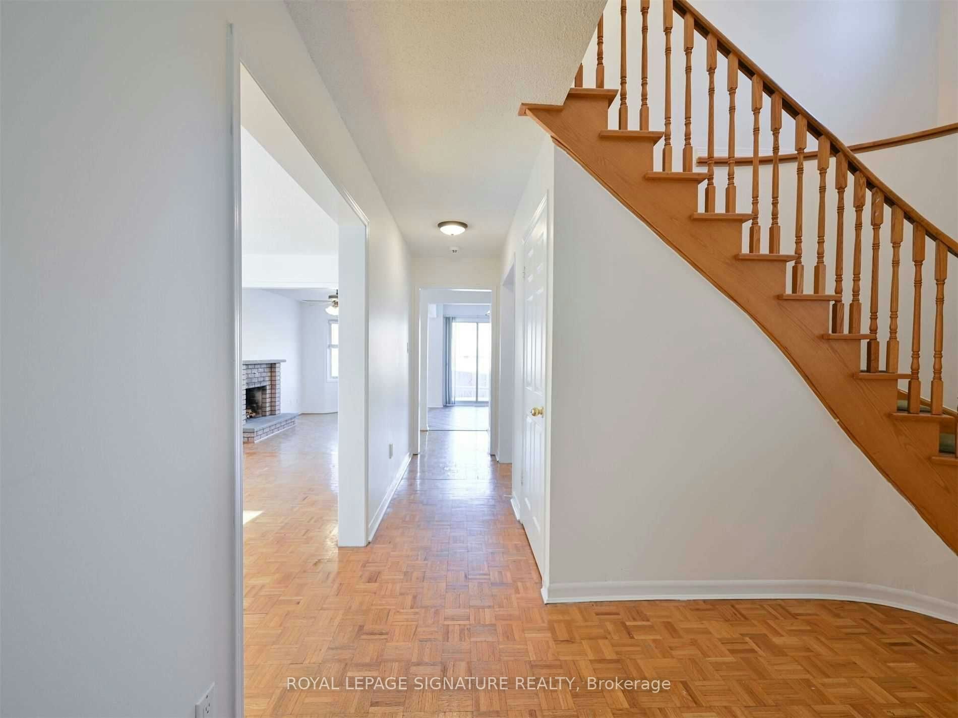3271 Pilcom Crescent, Mississauga, ON, L5B 3X5 - 4