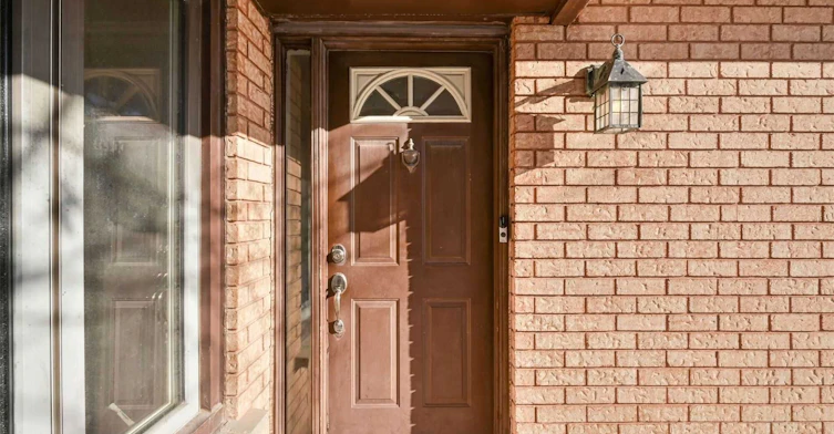3271 Pilcom Crescent, Mississauga, ON, L5B 3X5 - 3
