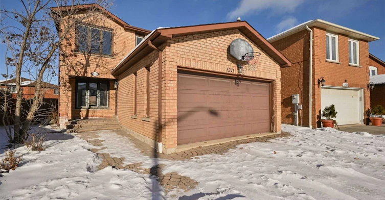 3271 Pilcom Crescent, Mississauga, ON, L5B 3X5