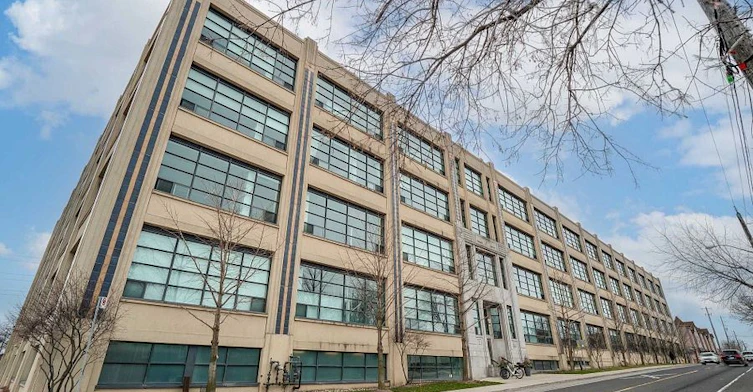 201-1001 Roselawn Avenue, Toronto, ON, M6B 4M4