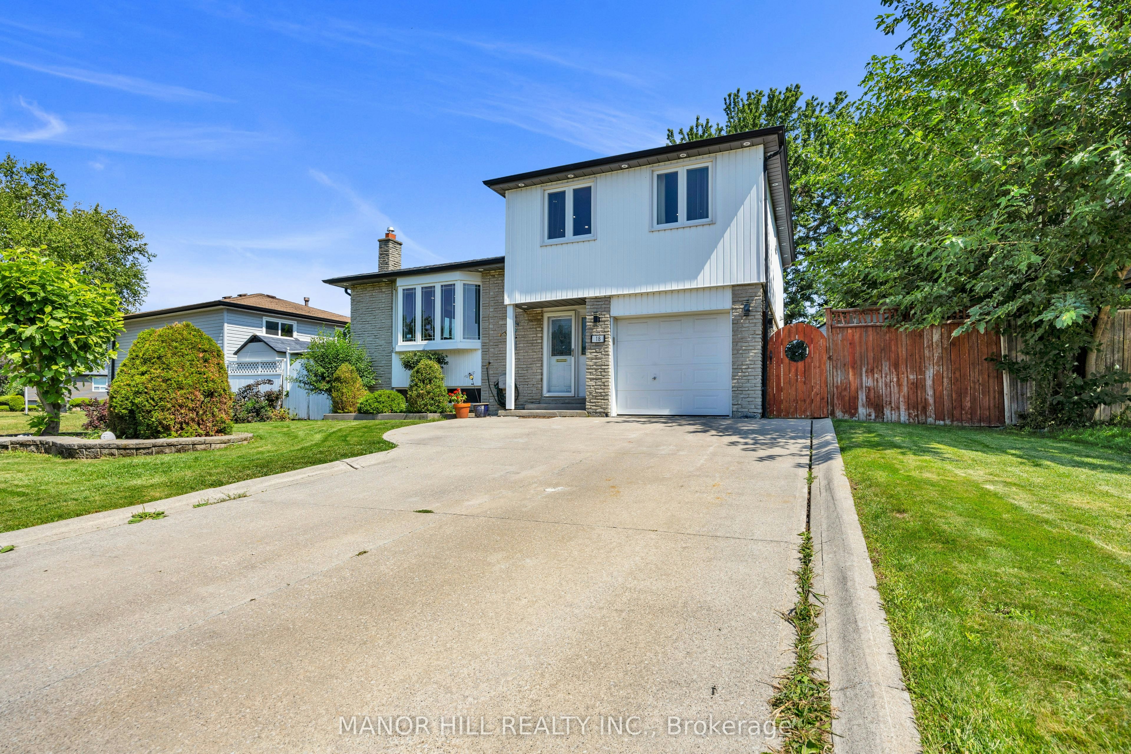 18 Greenbriar Road, Brampton, ON, L6S 1V9