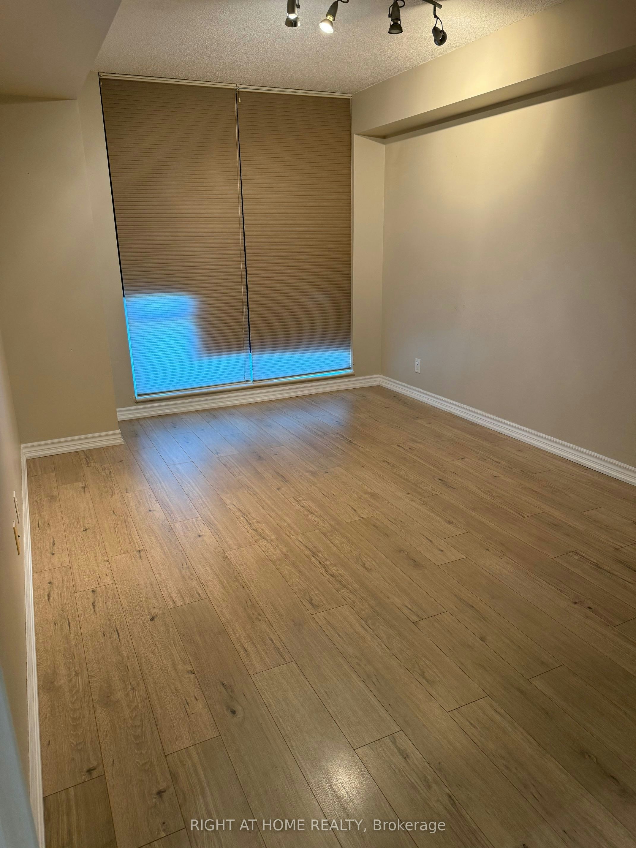 1212-1 Elm Drive, Mississauga, ON, L5B 4M1 - 15