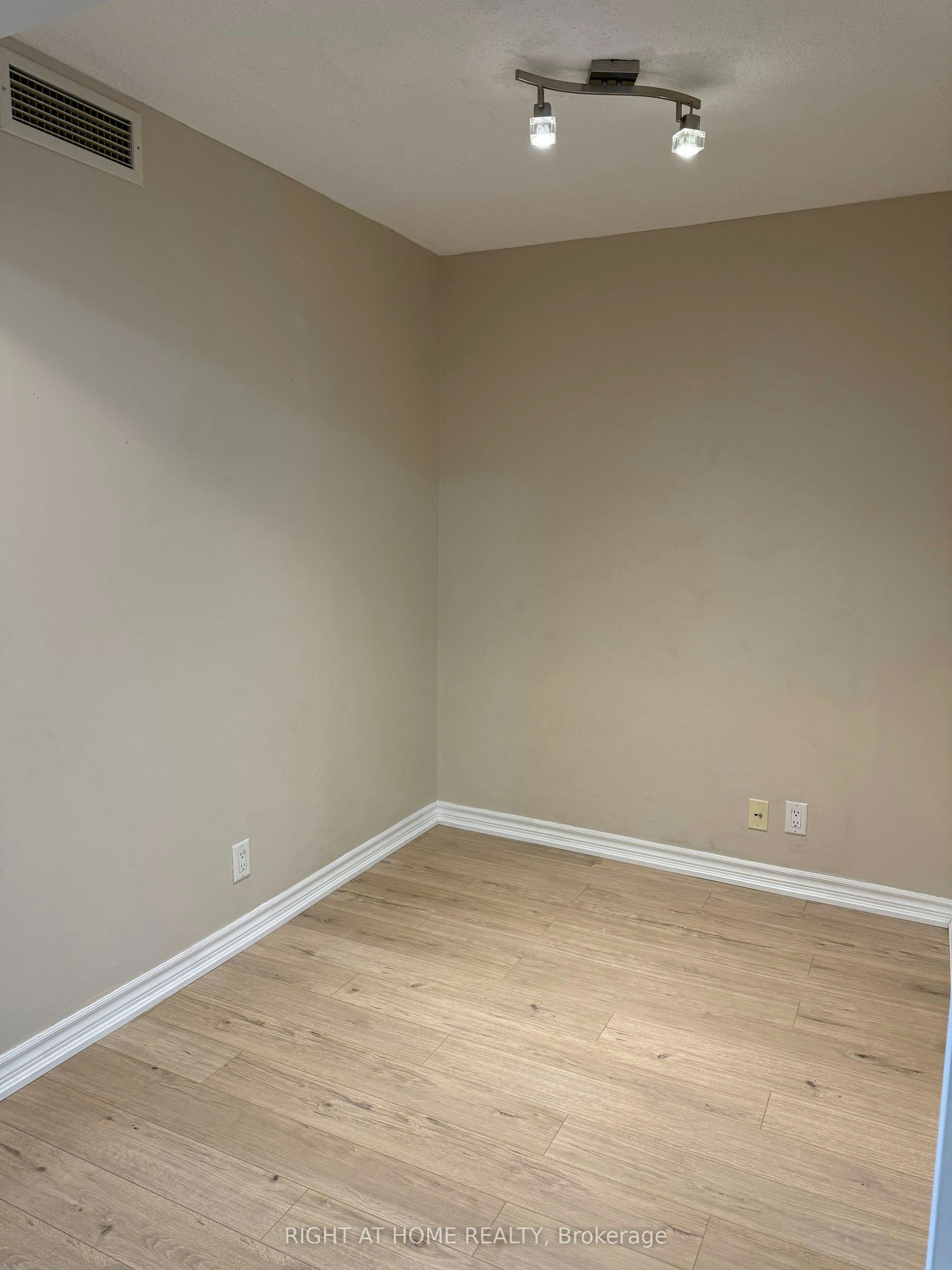 1212-1 Elm Drive, Mississauga, ON, L5B 4M1 - 16