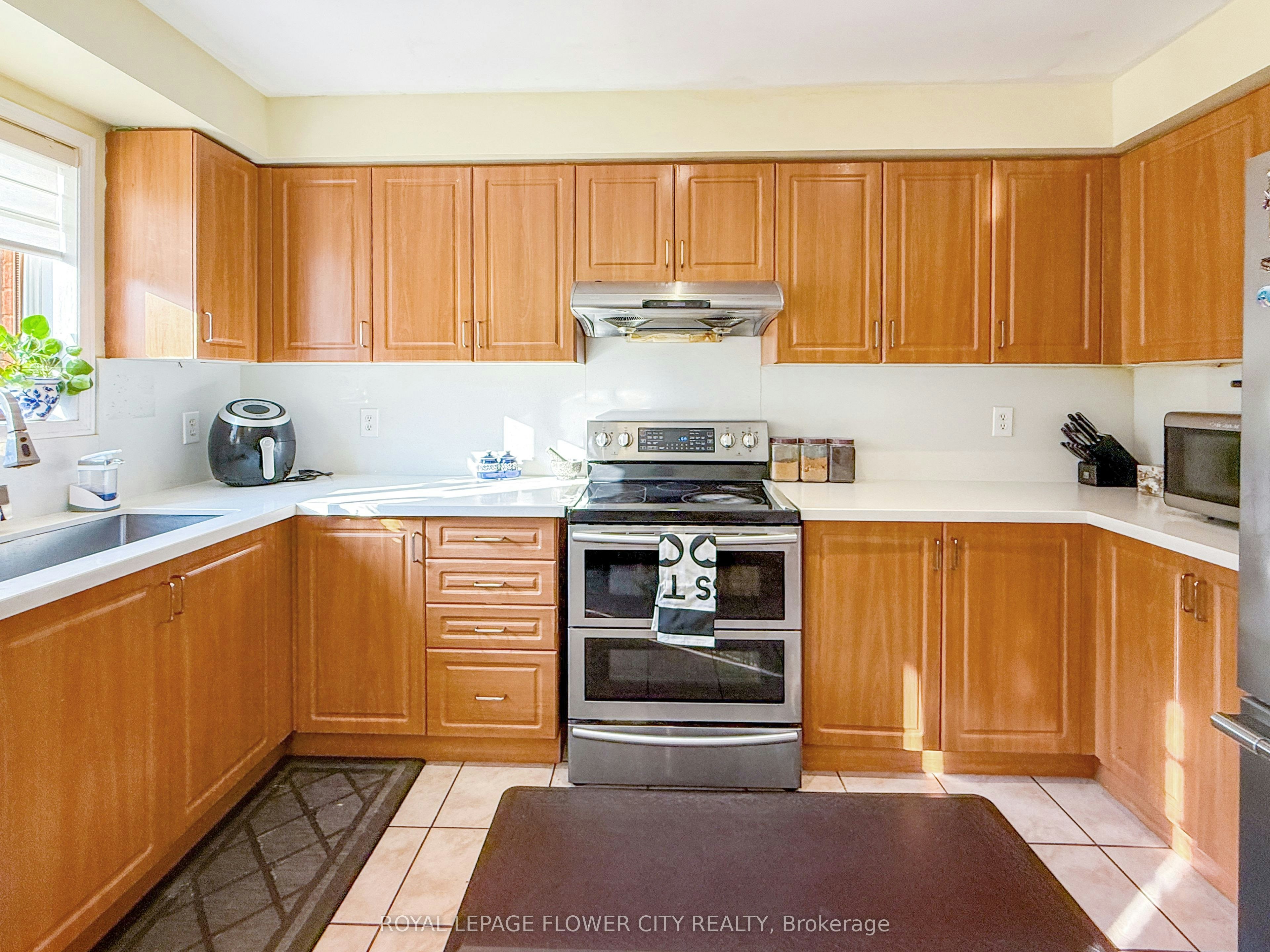 45 Charleswood Circle, Brampton, ON, L7A 1Z1 - 14