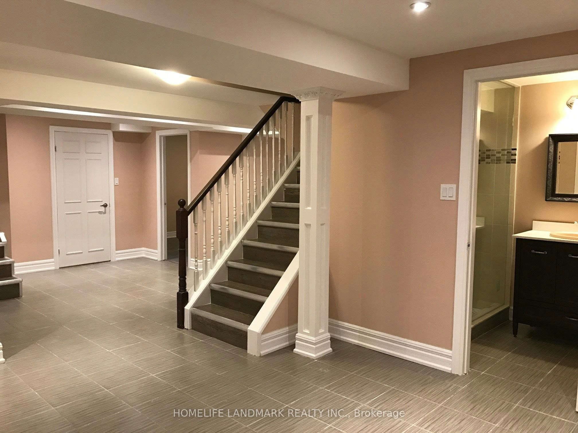 2535 Symington Court, Mississauga, ON, L5N 4L4 - 11
