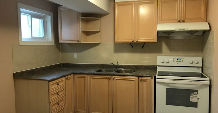 2535 Symington Court, Mississauga, ON, L5N 4L4 - 7