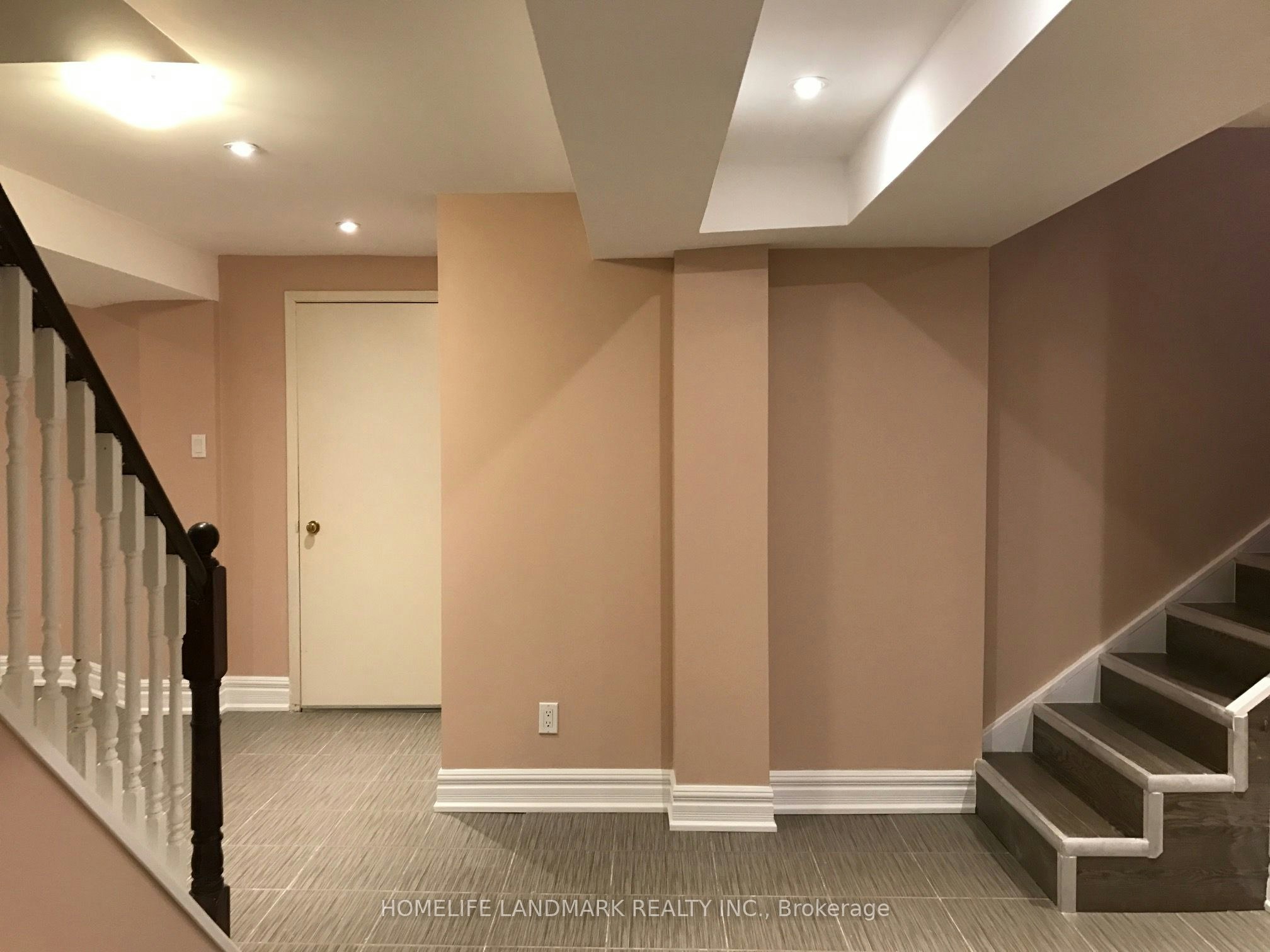 2535 Symington Court, Mississauga, ON, L5N 4L4 - 9