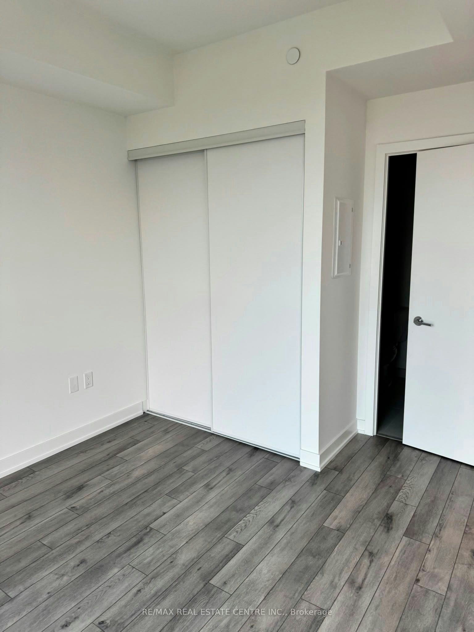 612-1005 Dundas Street E Street, Oakville, ON, L6H 8C7 - 12