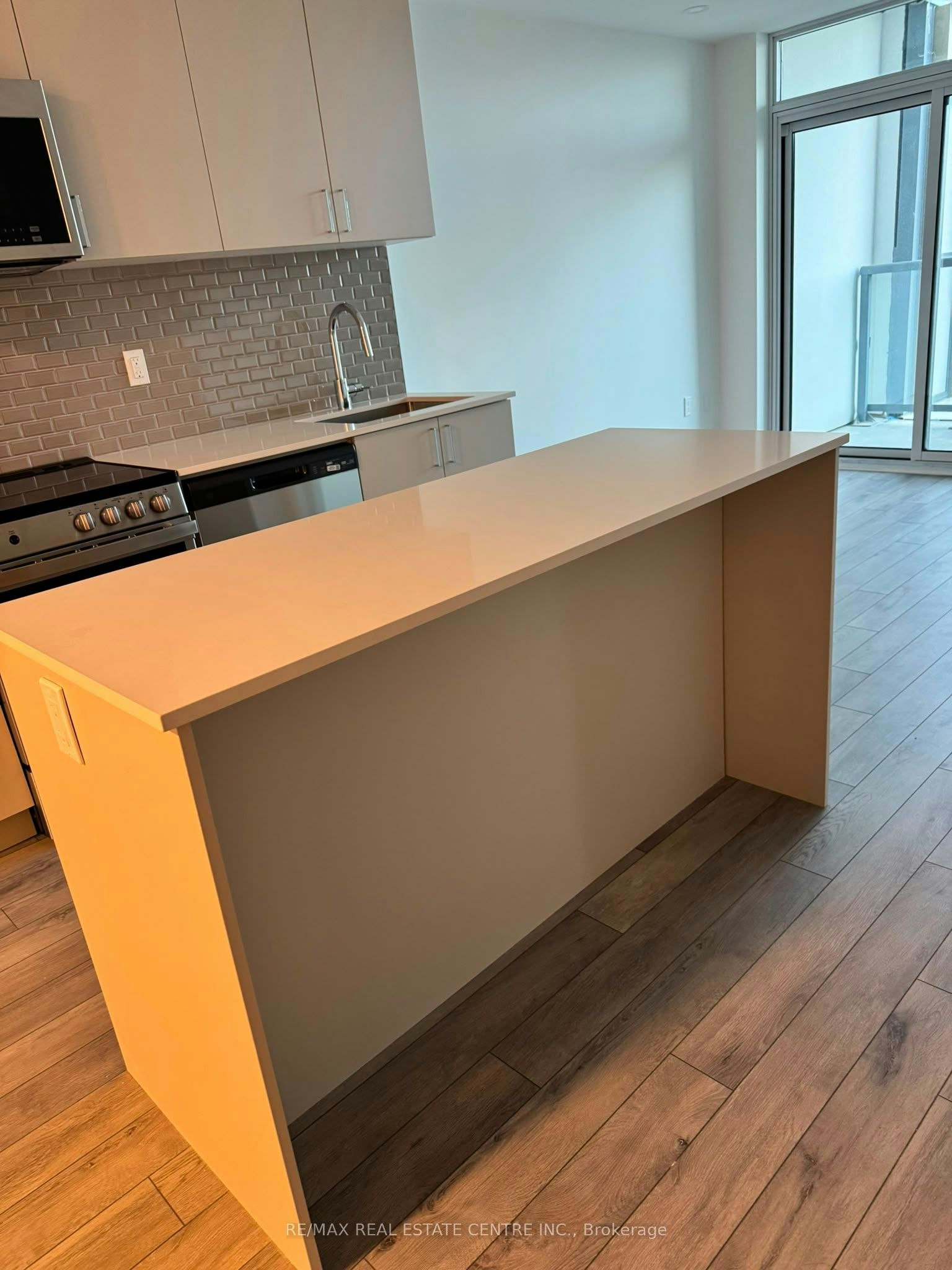 612-1005 Dundas Street E Street, Oakville, ON, L6H 8C7 - 5