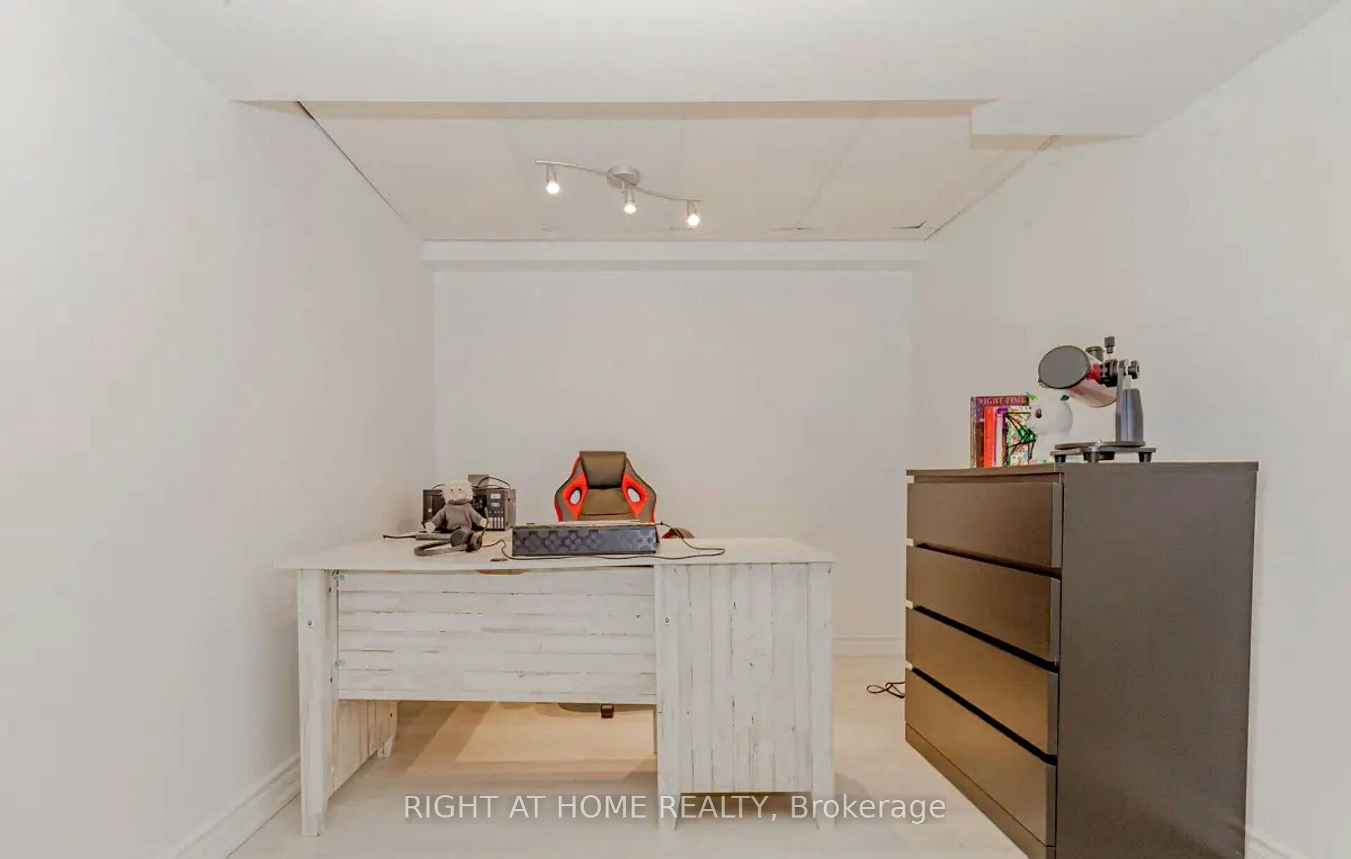 1444 Prince John Circle, Oakville, ON, L6J 6W8 - 28