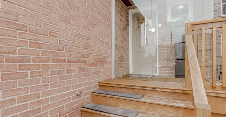 1444 Prince John Circle, Oakville, ON, L6J 6W8 - 2