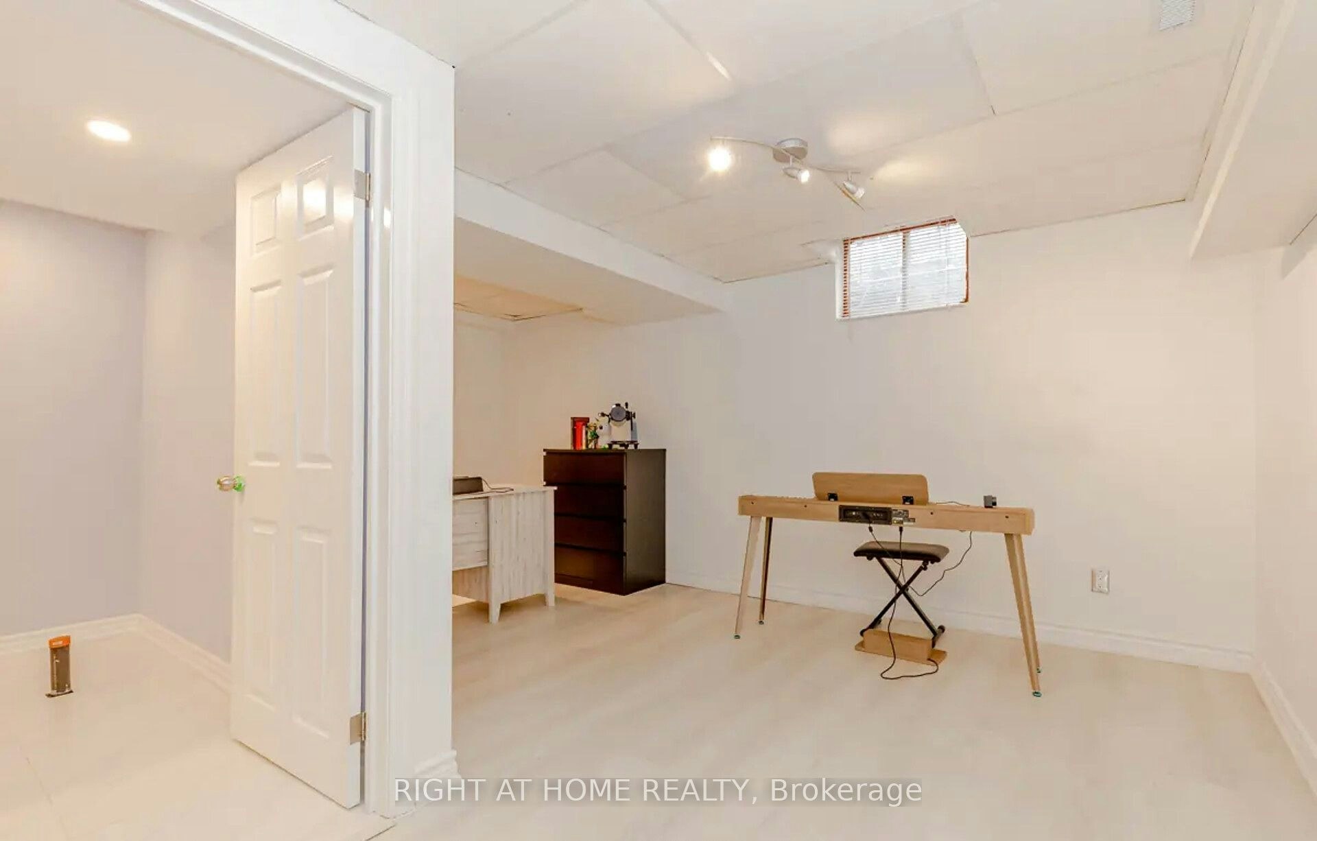 1444 Prince John Circle, Oakville, ON, L6J 6W8 - 30