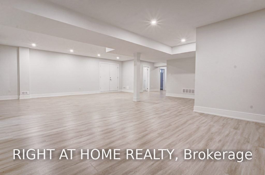 1165 Pinegrove Road, Oakville, ON, L6L 2W3 - 16
