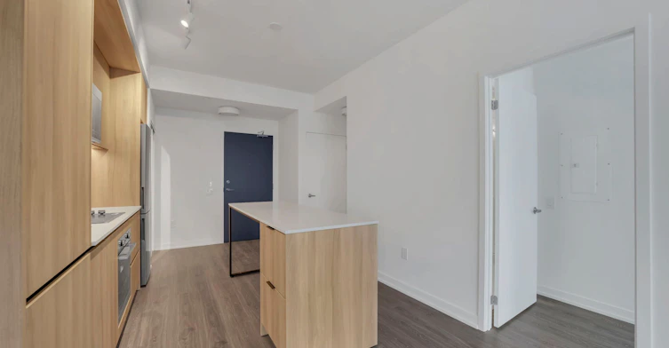 905-2485 Eglinton Avenue W, Mississauga, ON, L5M 2T1 - 11