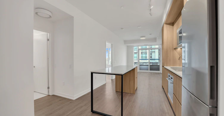 905-2485 Eglinton Avenue W, Mississauga, ON, L5M 2T1 - 9