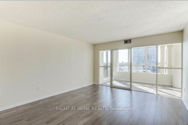 905-400 Webb Drive, Mississauga, ON, L5B 3Z7 - 8
