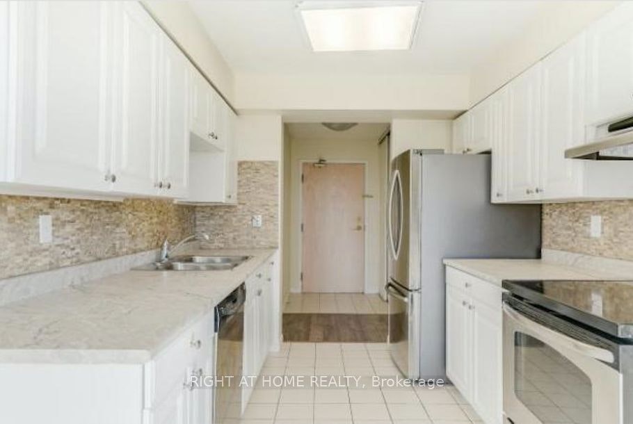 905-400 Webb Drive, Mississauga, ON, L5B 3Z7 - 5