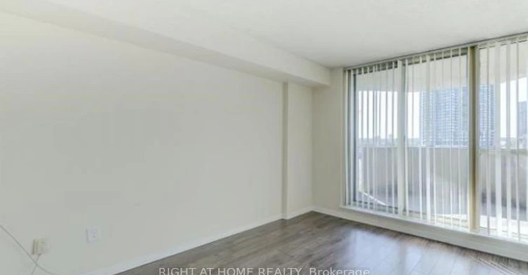 905-400 Webb Drive, Mississauga, ON, L5B 3Z7 - 7