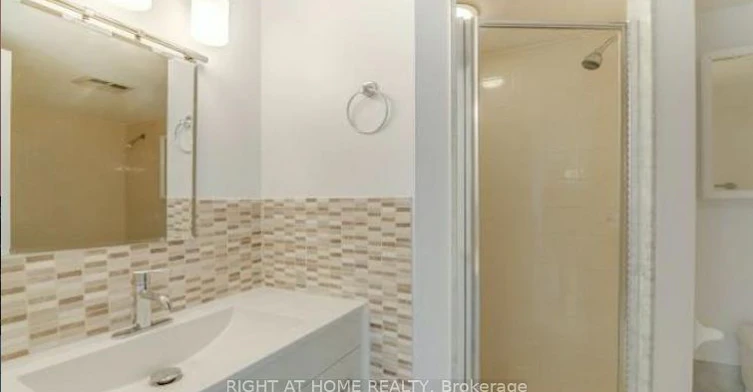 905-400 Webb Drive, Mississauga, ON, L5B 3Z7 - 11