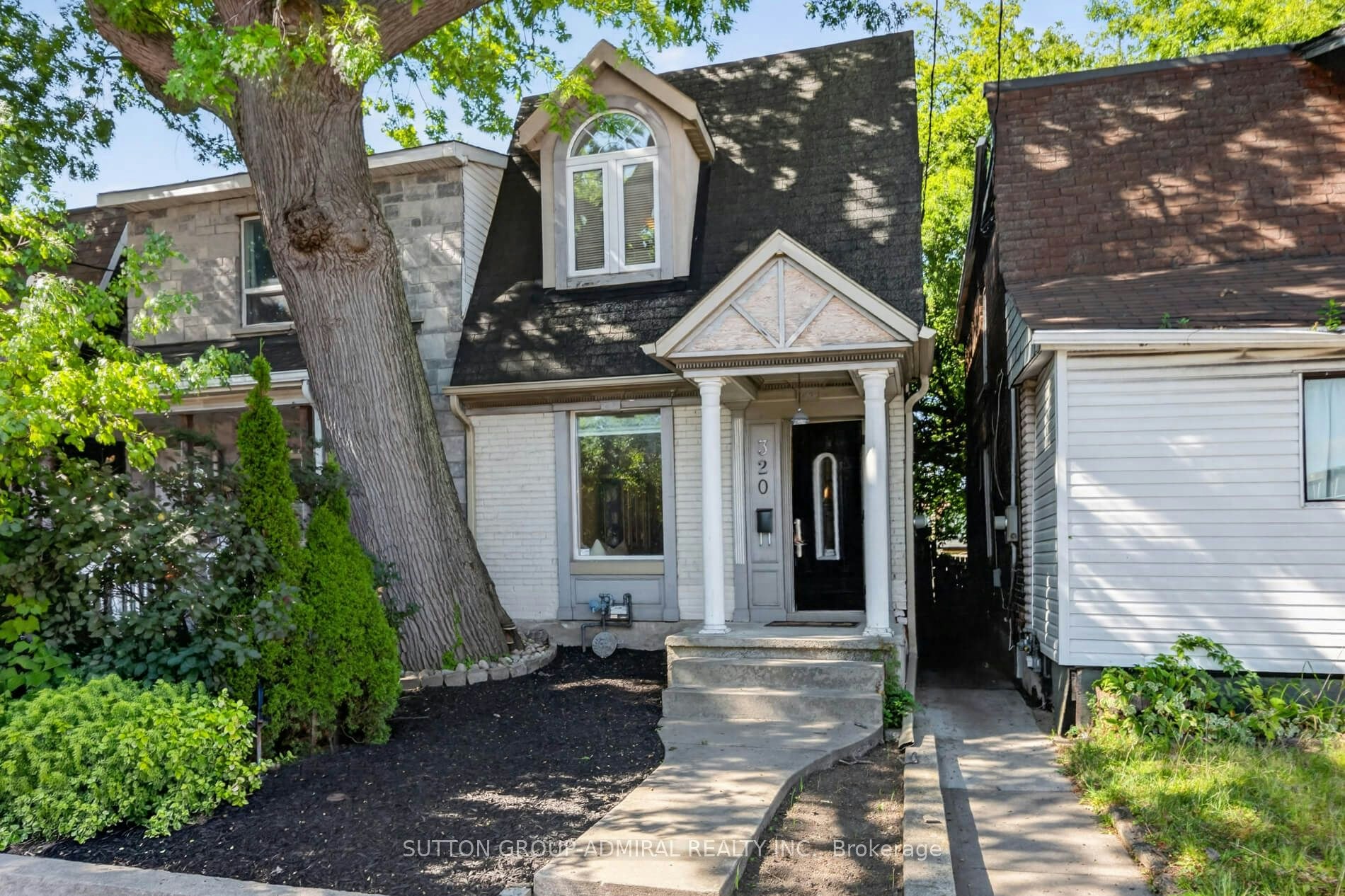 320 Weston Road, Toronto, ON, M6N 3P5