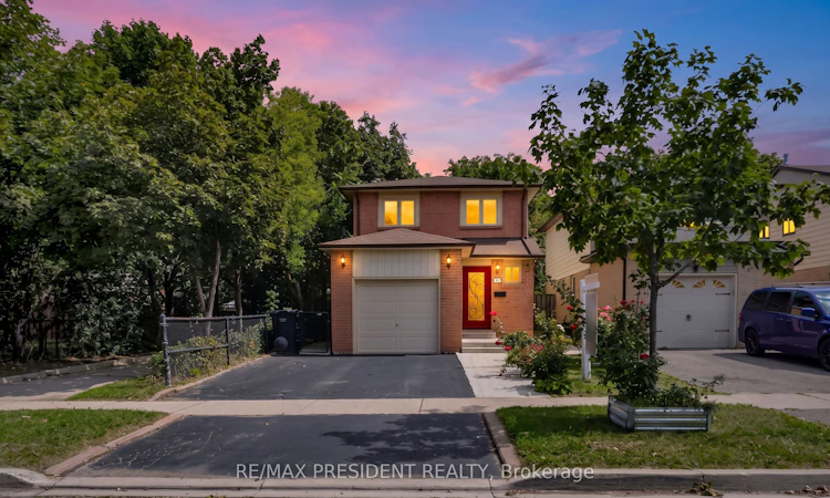 91 Martindale Crescent