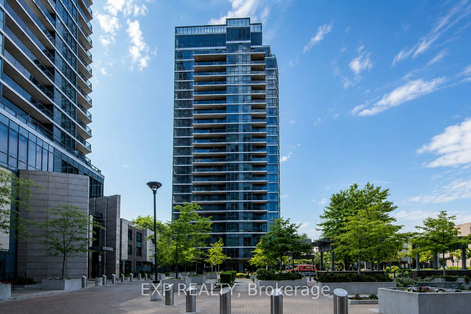1807-1 Valhalla Inn Road, Toronto, ON, M9B 1S9