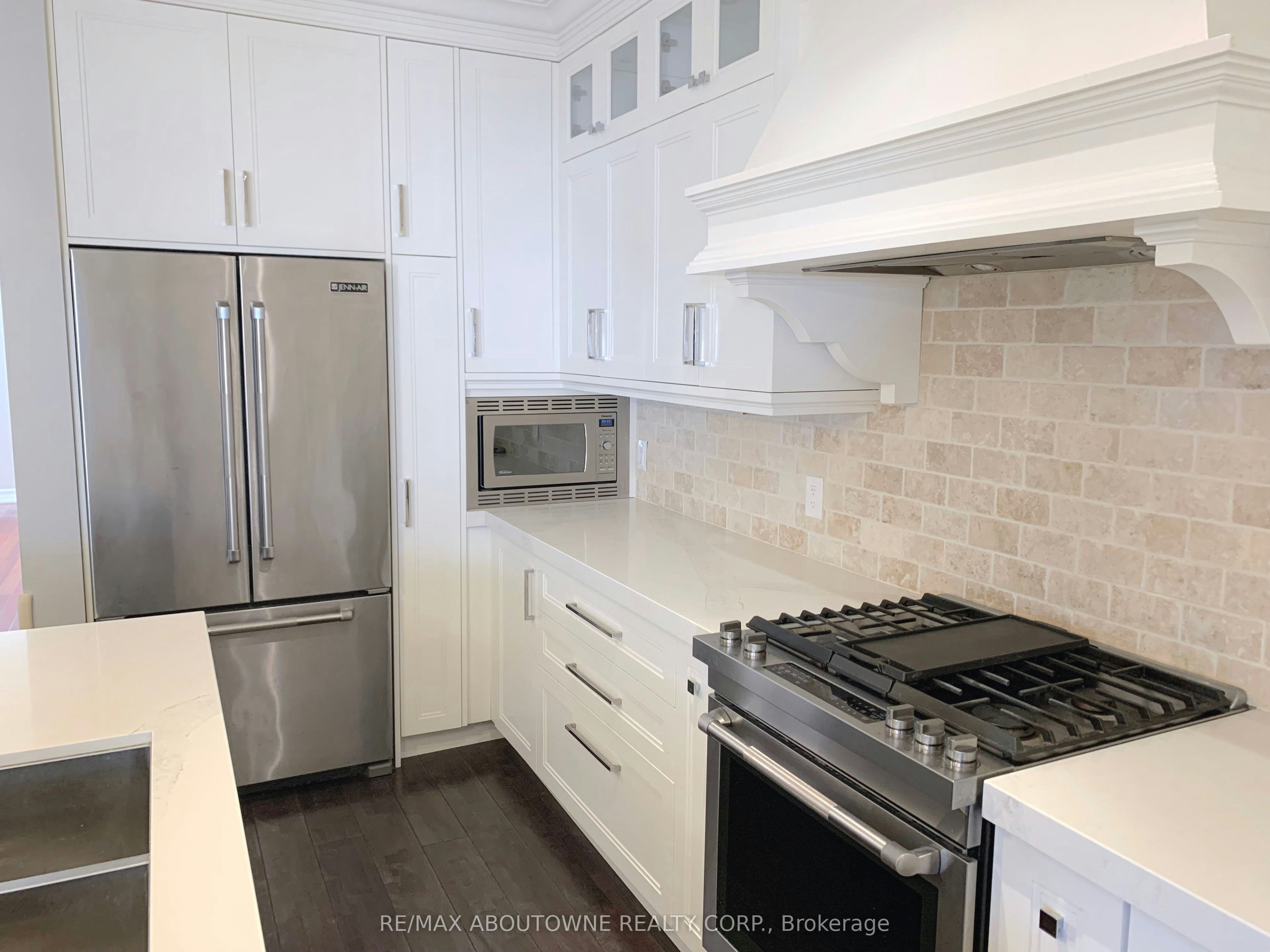 469 Ambleside Drive, Oakville, ON, L6H 6N7 - 9