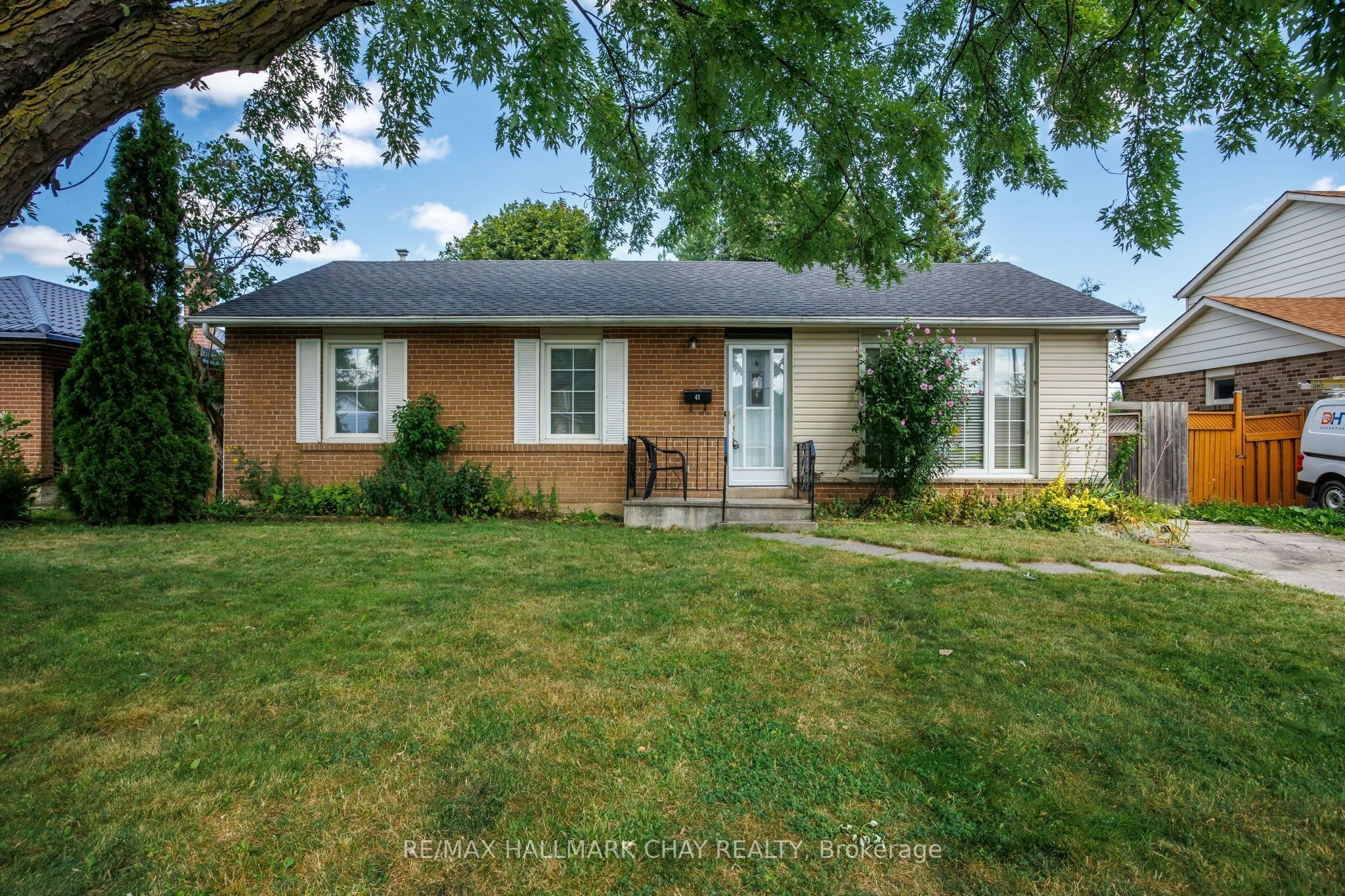 41 Aberdeen Crescent, Brampton, ON, L6T 2P8