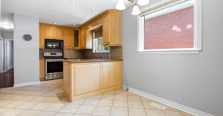 3671 Holden Crescent, Mississauga, ON, L5A 2V9 - 12