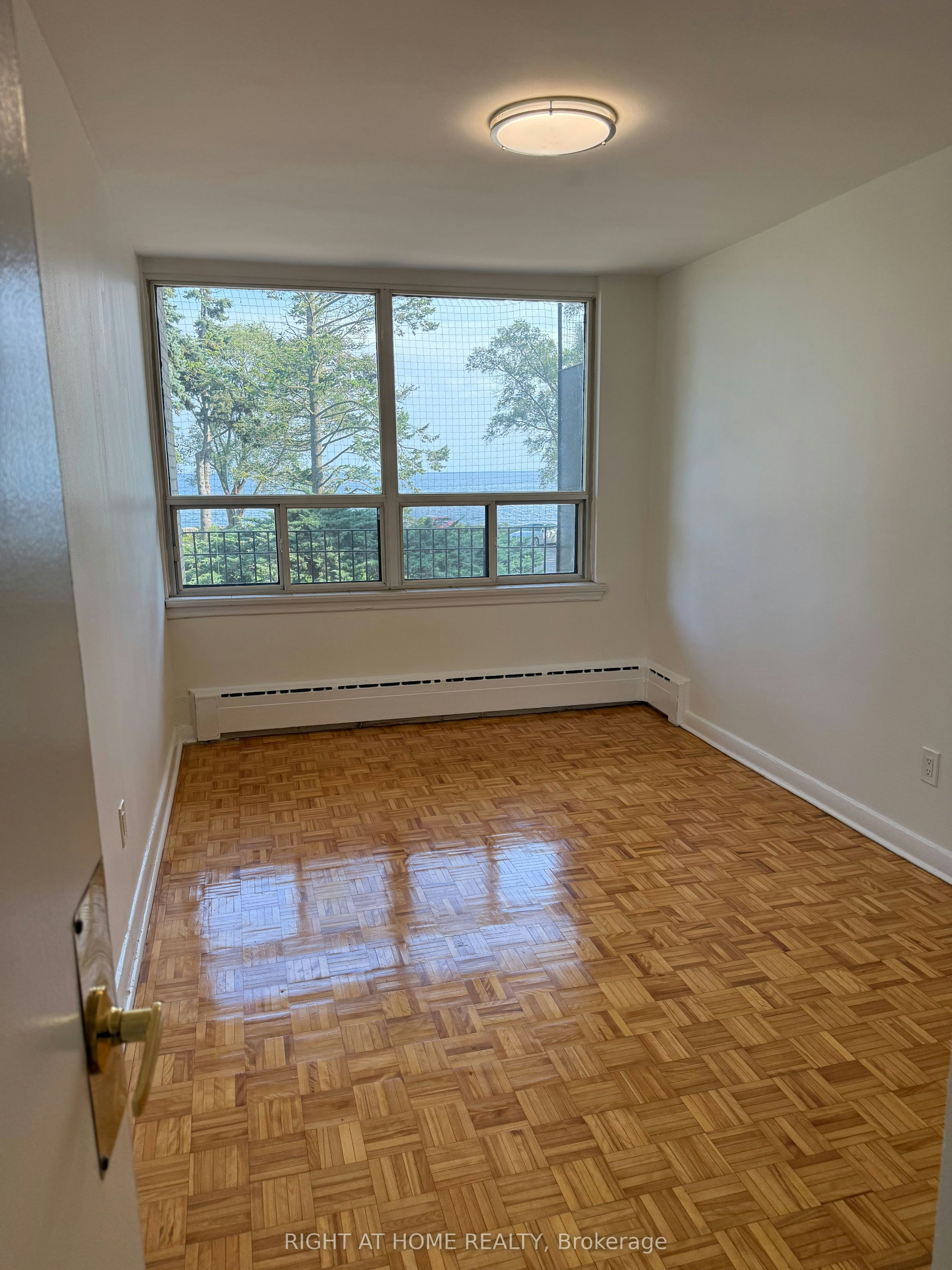 105-2 Royal York Road, Toronto, ON, M8V 2S6 - 30