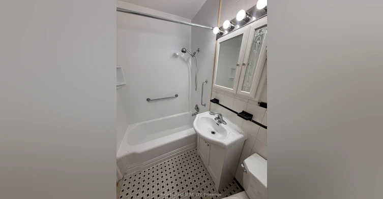 105-2 Royal York Road, Toronto, ON, M8V 2S6 - 26