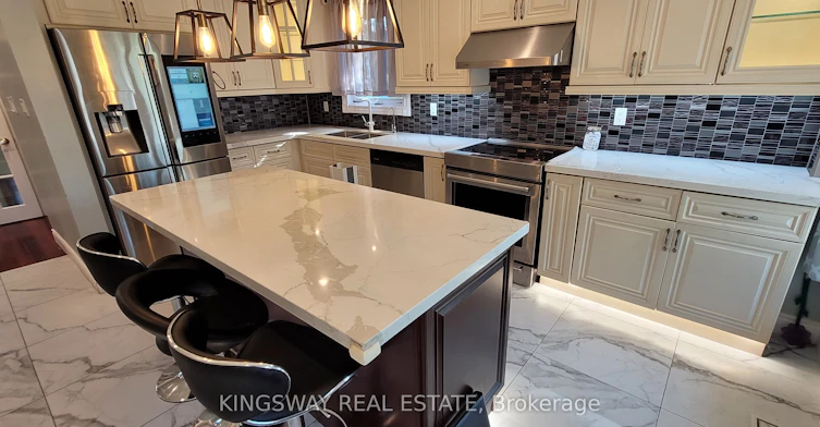 7096 Cordingley Crescent, Mississauga, ON, L5N 4Z8 - 4