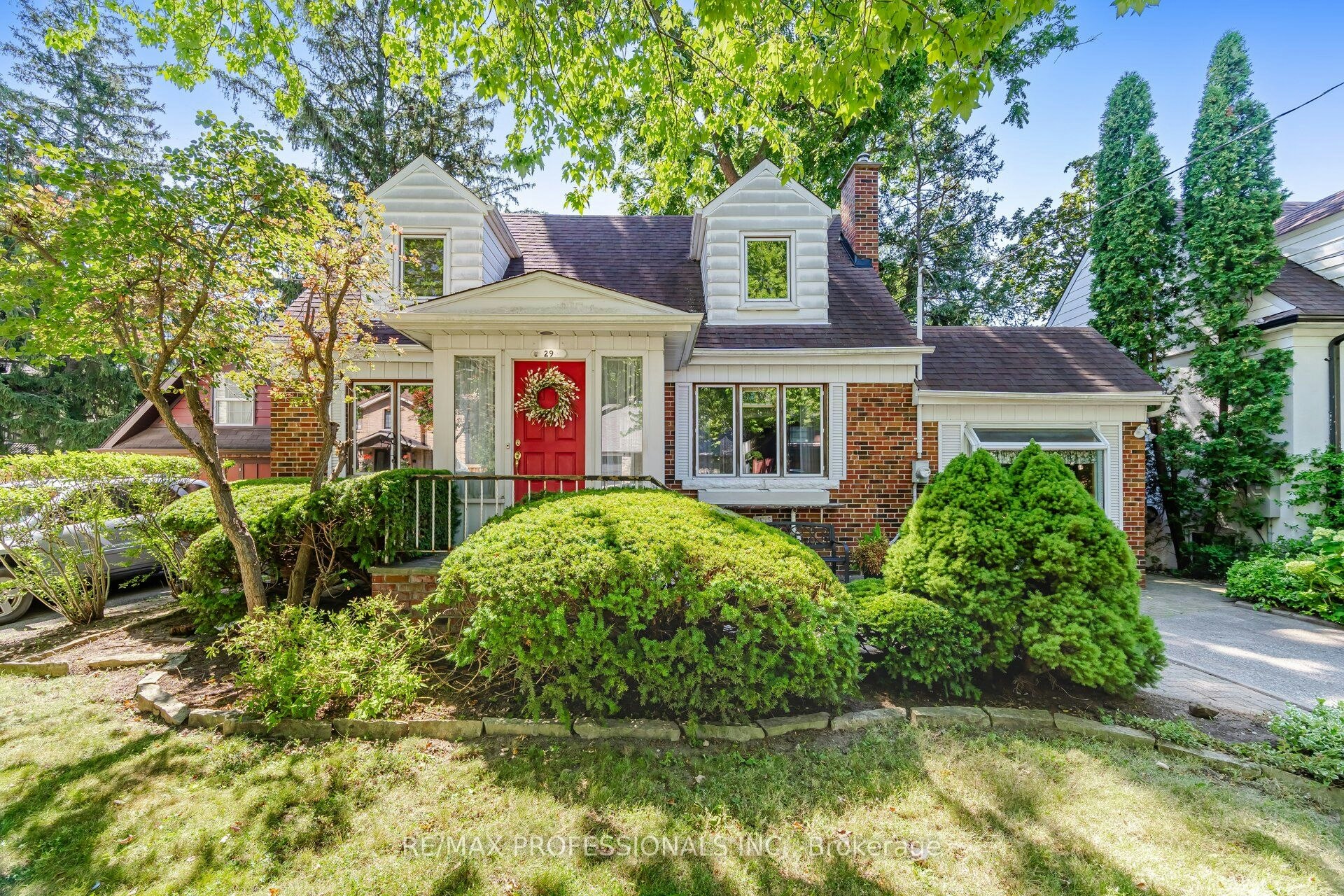 29 Mattice Road, Toronto, ON, M9A 1E5