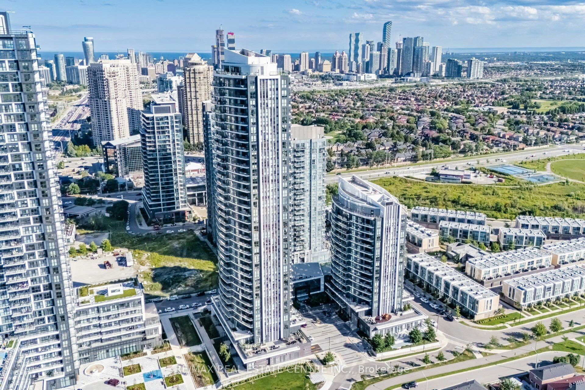 2414-35 Watergarden Drive, Mississauga, ON, L5R 0G8